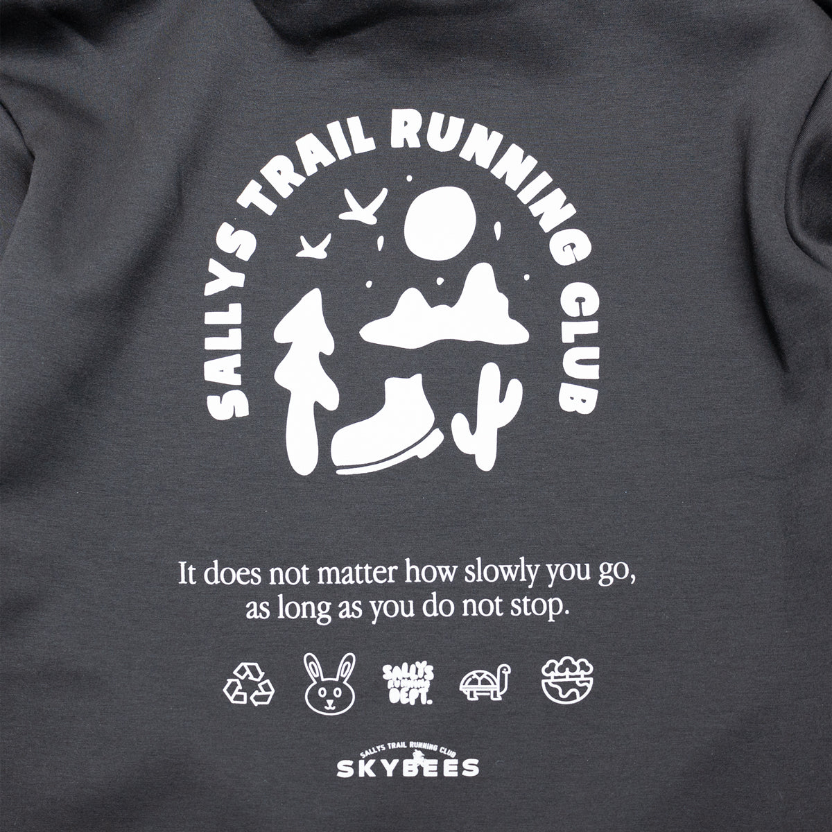SALLYS TRAIL RUNNING CLUB プルオーバー パーカ