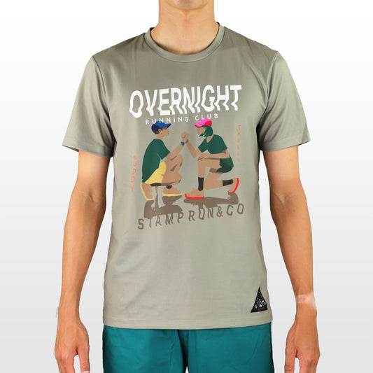 STAMP GRAPHIC RUN TEE (OVER NIGHT RUNNING CLUB)